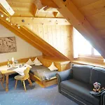 Appartement Ansitz Wirtsgut - Familienappartements In Den Bergen Leogang