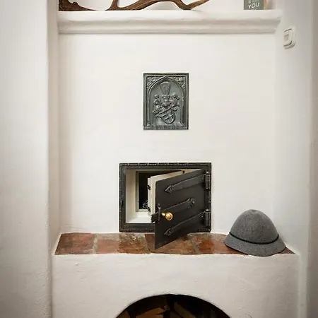 Ansitz Wirtsgut - Familienappartements In Den Bergen Apartment *