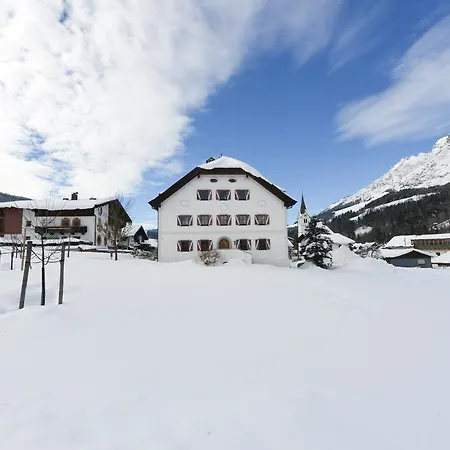 Ansitz Wirtsgut - Familienappartements In Den Bergen *