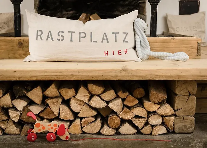 Ansitz Wirtsgut - Familienappartements In Den Bergen 아파트 *